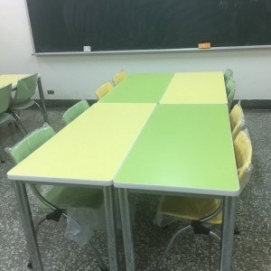 訂製課桌椅